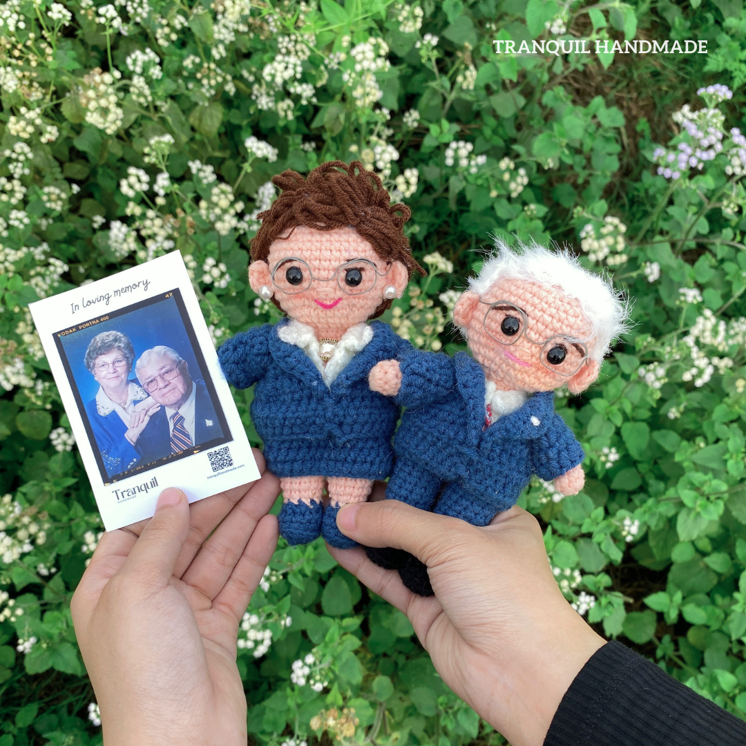 Rustic - Personalized Couple Crochet Dolls (In Loving Memory Card)